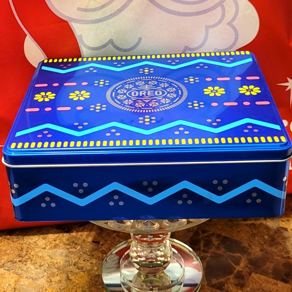 Clearance ☆ Oreo Storage Tin w/ Lid • New • Spring/Easter Theme